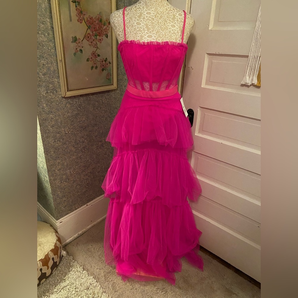 NWT Vibrant hot neon Pink Tiered Tulle Dress corset top Next/Up sz 1/2 junior